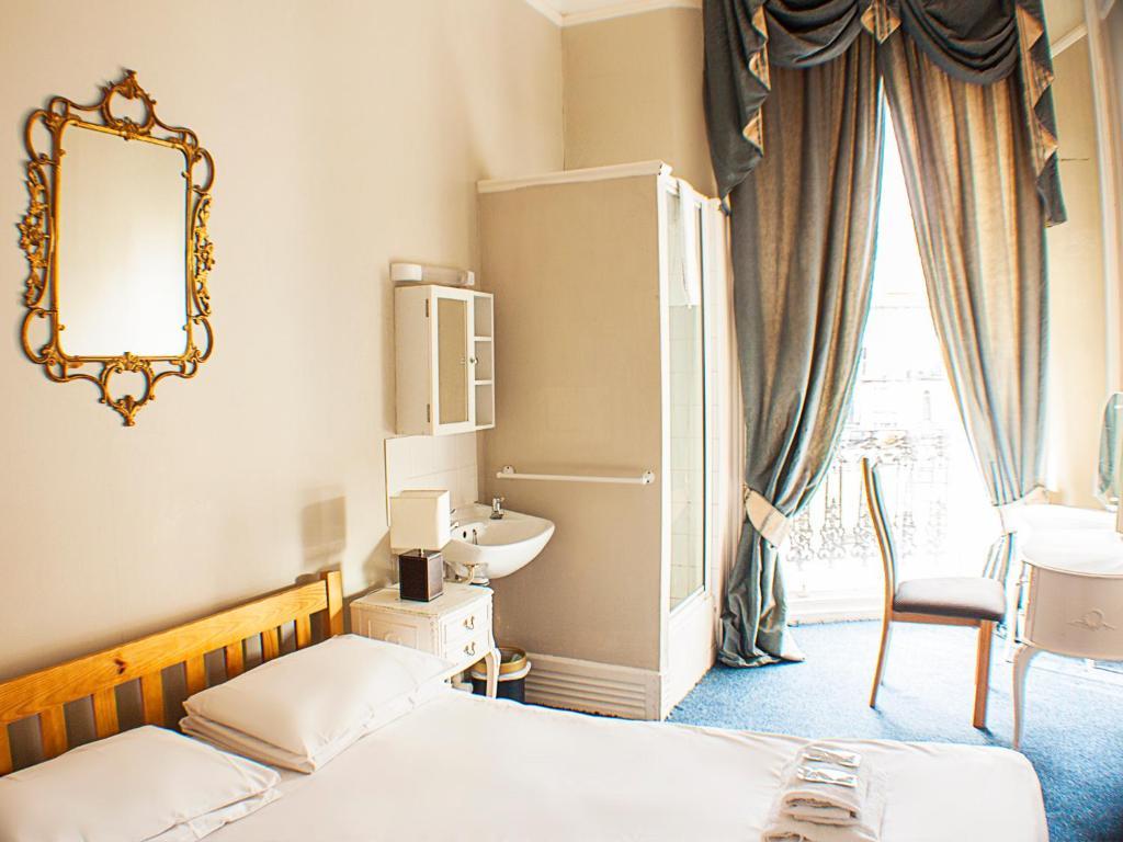 The Queensbury Hotel Hove Camera foto